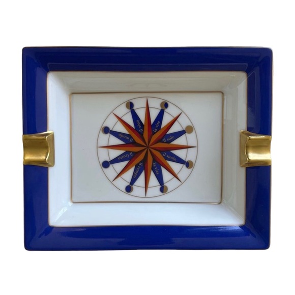 LA REINE LIMOGES FRANCE CIGAR ASHTRAY / CATCHALL - Picture 1 of 8